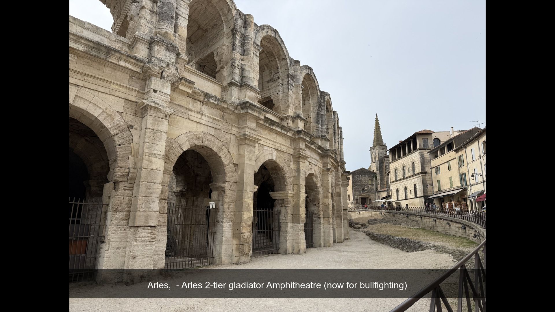 2026-05-19_IMG_5026_Arles_2-tier_gl.jpg