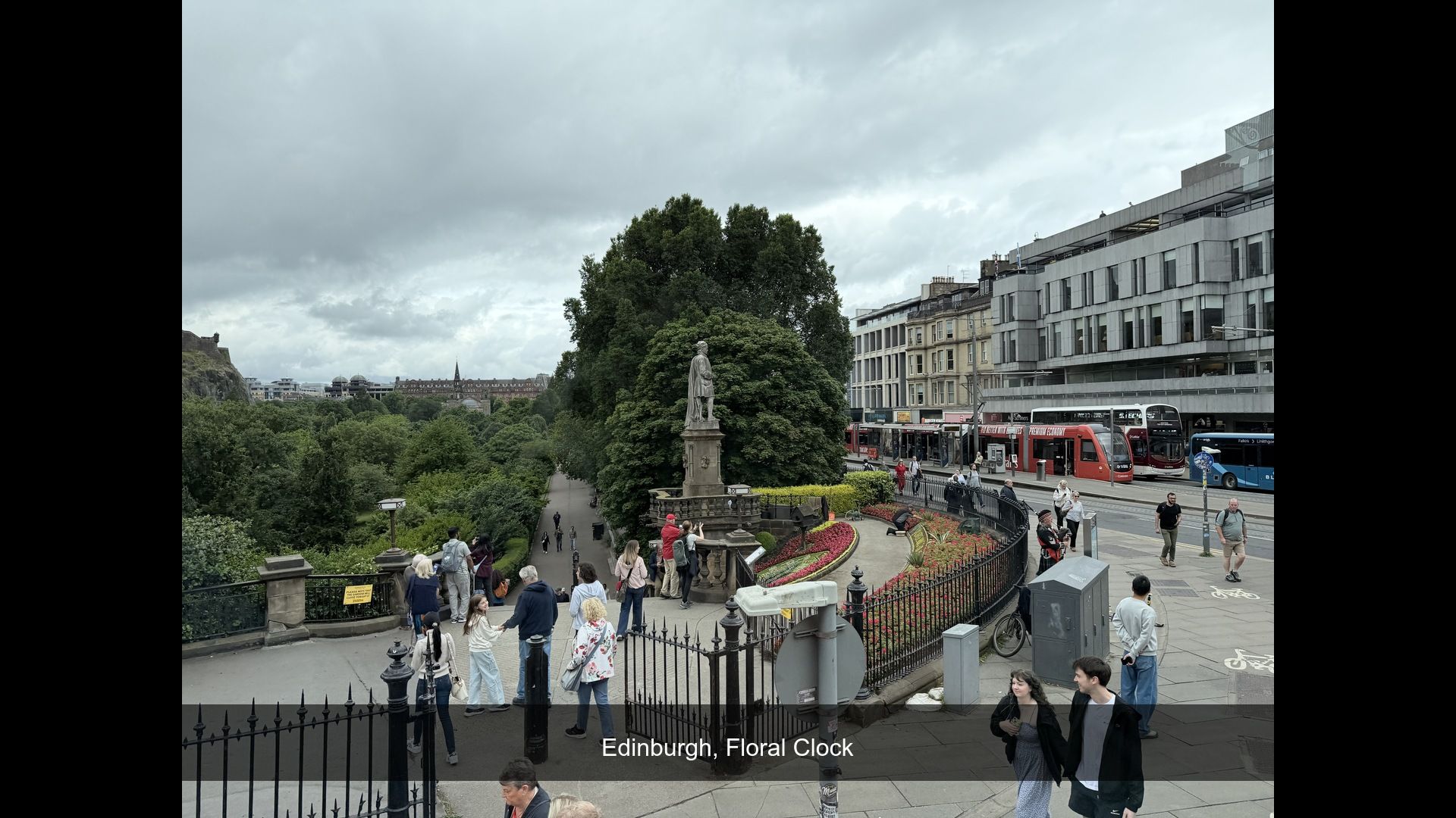 2026-07-01_IMG_6668_Floral_Clock.jpg